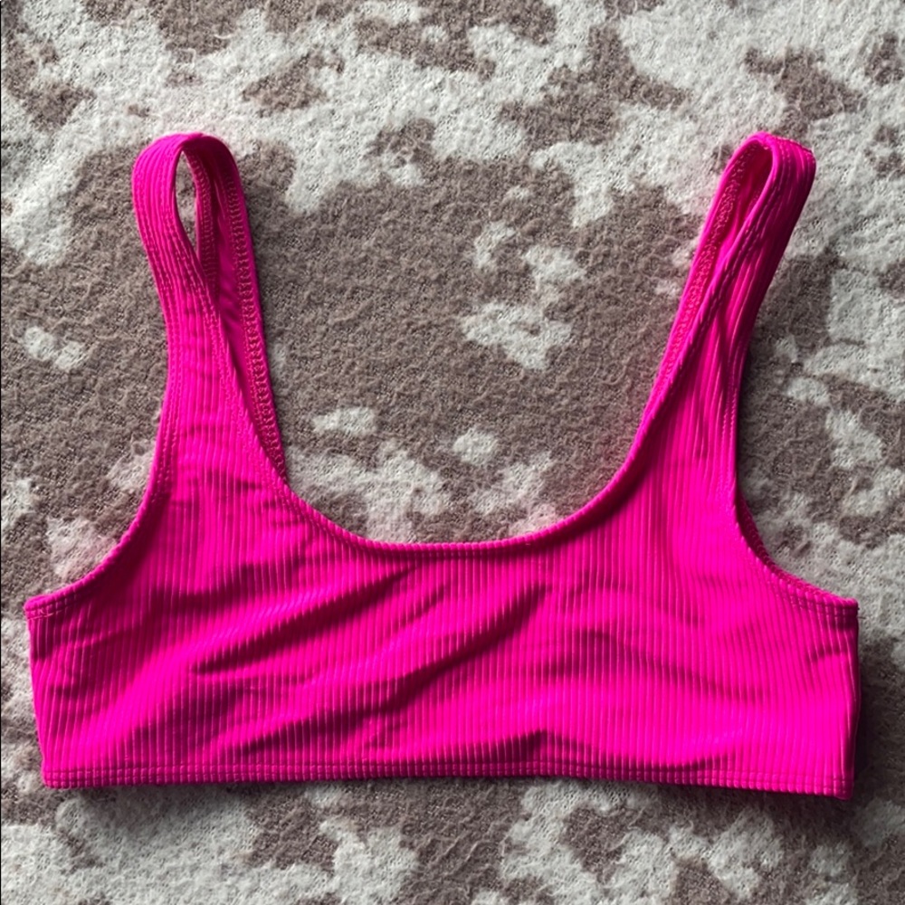 Hot pink Frankie’s bikini top